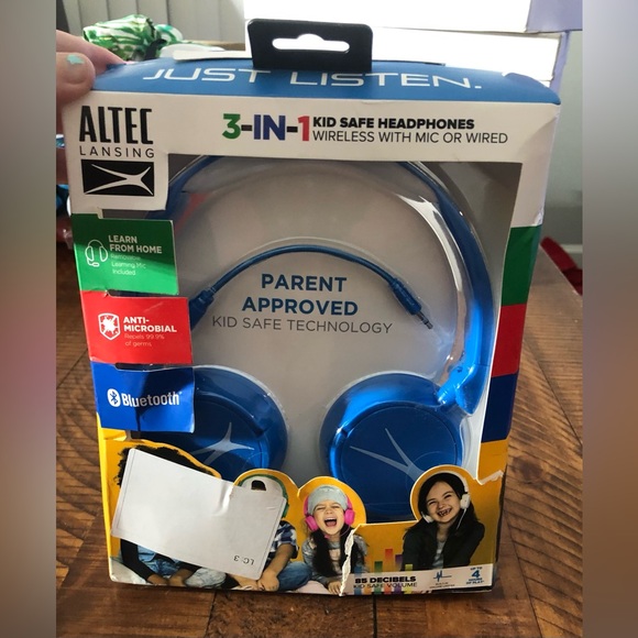 Altec Lansing 3-in-1 Kid Friendly Volume Limiting Over Ear Headphones and Mic - Picture 1 of 6